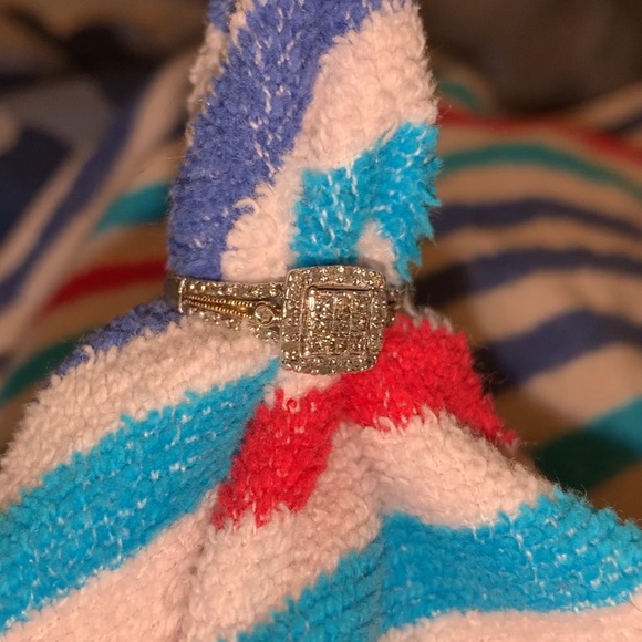 (OFFERS) ZALES DIAMOND RING STERLING SILVER GOLD - Picture 2 of 9